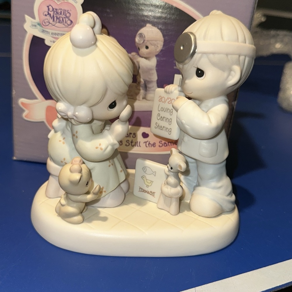 Precious Moments 20th anniversary figurine - Picture 1 of 5